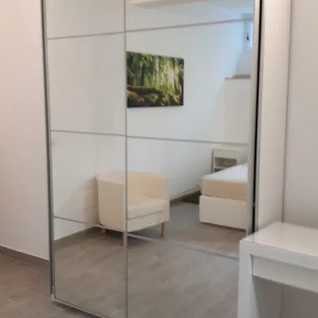 Abruzzi 17 Politecnico-porta Venezia Quiet And Large With Kitchen * Mediolan