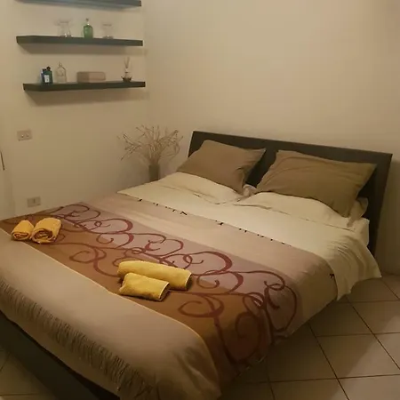 Apartment Bilocale Ristrutturato Ed Arredato Porta Romana