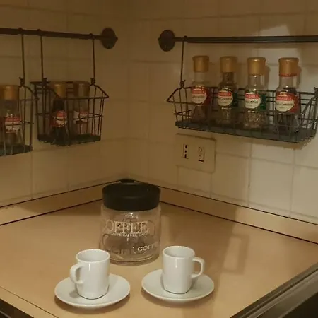 Bilocale Ristrutturato Ed Arredato Porta Romana * Milan