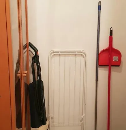 Apartment Bilocale Ristrutturato Ed Arredato Porta Romana *