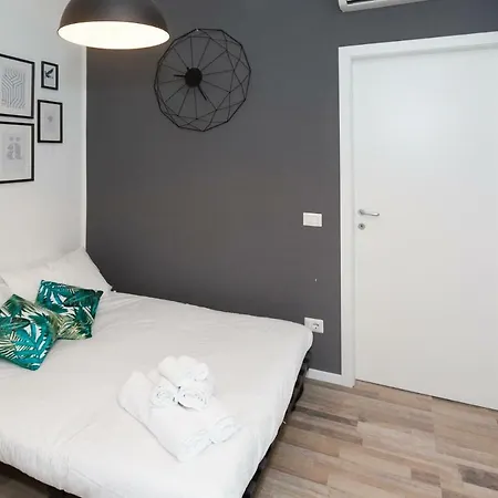 Mamiani 6 فندق *