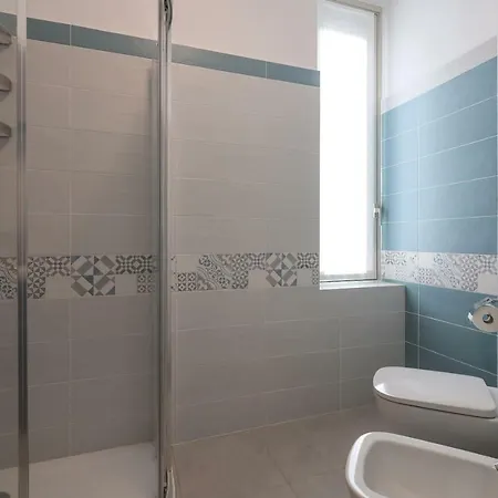 Center - Porta Romana Apartment *