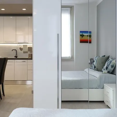 Apartment Center - Porta Romana Milan