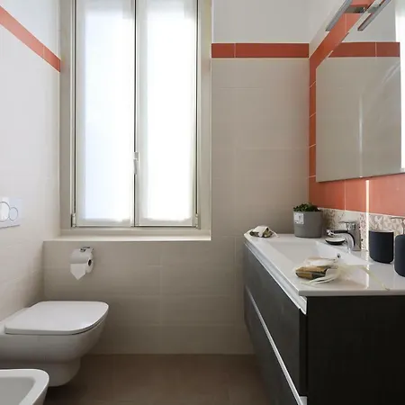 Center - Porta Romana * ميلان