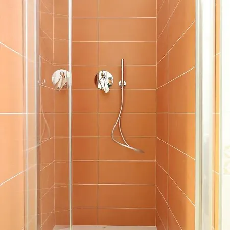 Center - Porta Romana Apartment *