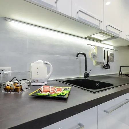 Center - Porta Romana Apartment