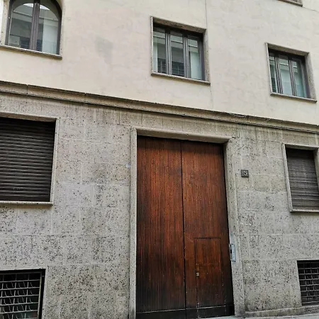 Apartamento Nerino 5 Charme Milão