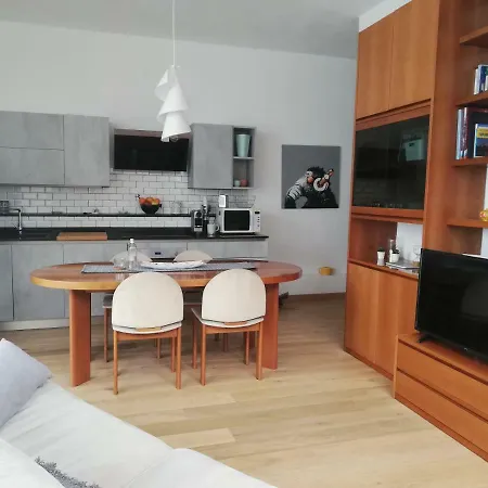 Deloft In Apartment *