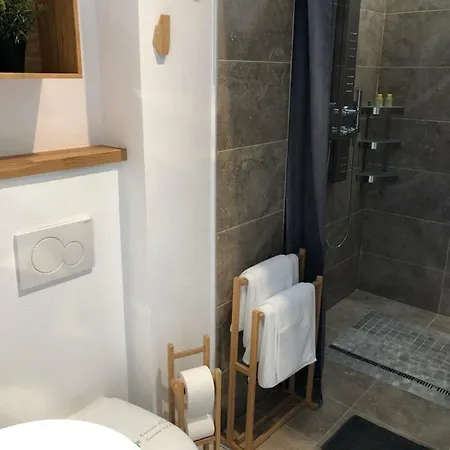 Apartament Bruzzanese