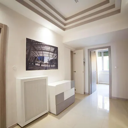 Imhome - Cadorna House Affittacamere 4*