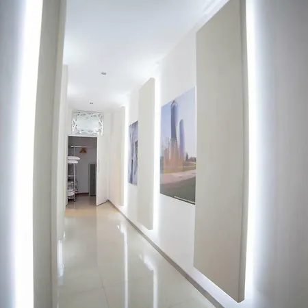 Imhome - Cadorna House 2* Milán