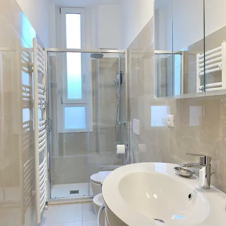 Roomy Apartment Milan