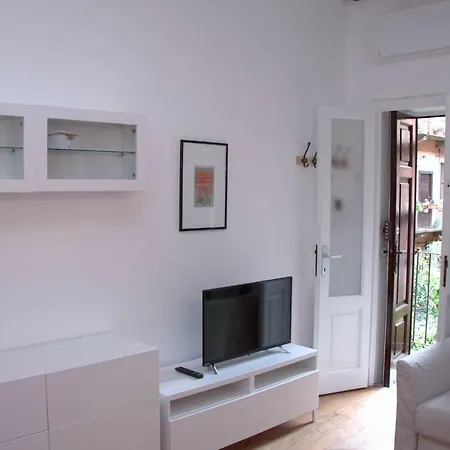 Appartamento Navigli House Selection 2