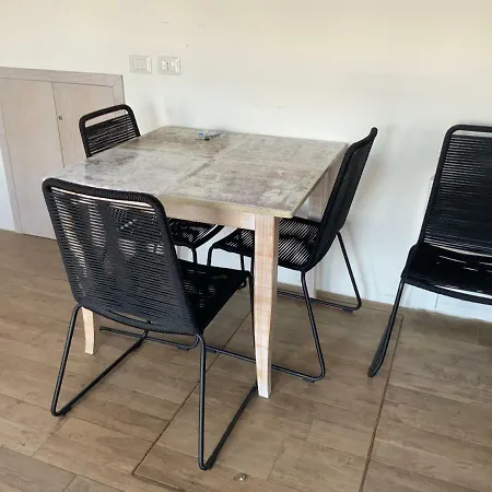 Luxury Unique View Near Main Station מילאנו