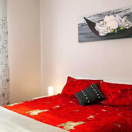 Bright House In * Milano