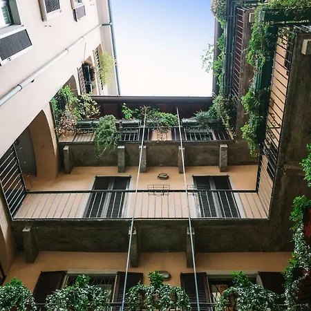 Apartment City Center - Missori Milan