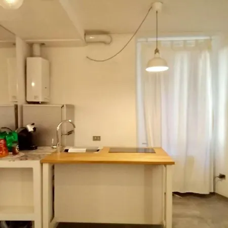 아파트 Cosy And Sweet Studio 3 Stops To Duomo 밀라노