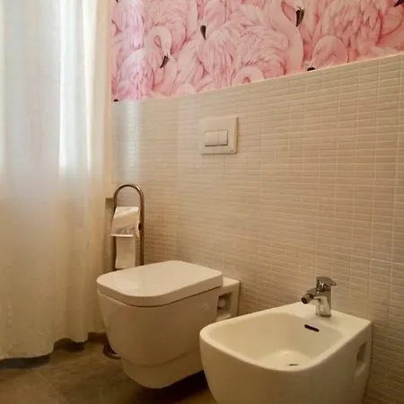 아파트 Cosy And Sweet Studio 3 Stops To Duomo *