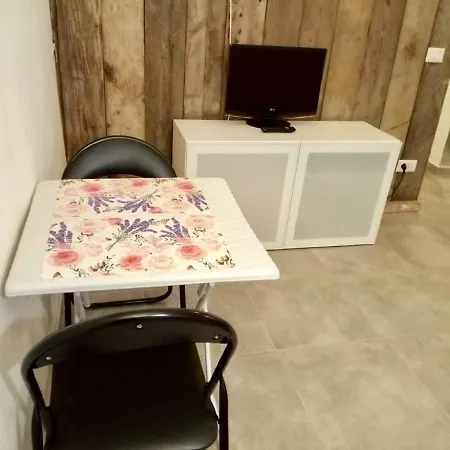 Cosy And Sweet Studio 3 Stops To Duomo 밀라노