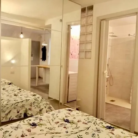 아파트 Cosy And Sweet Studio 3 Stops To Duomo 밀라노