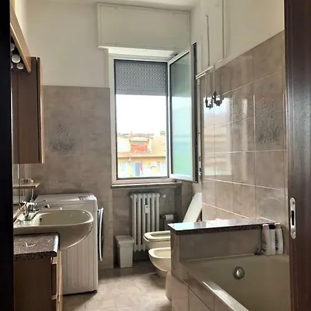 Deluxe In Bicocca בית הארחה מילאנו