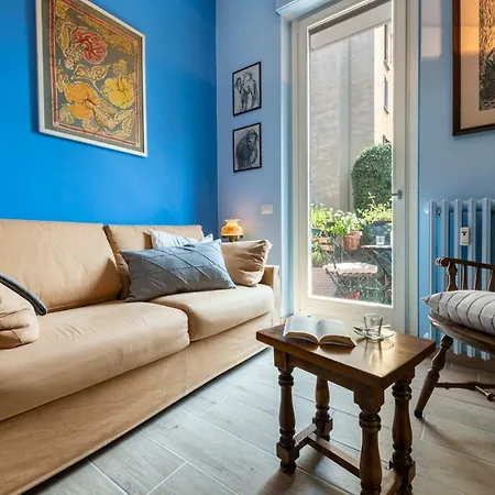 Apartamento Guastalla Lovely Studio With Romantic Terrace Milán