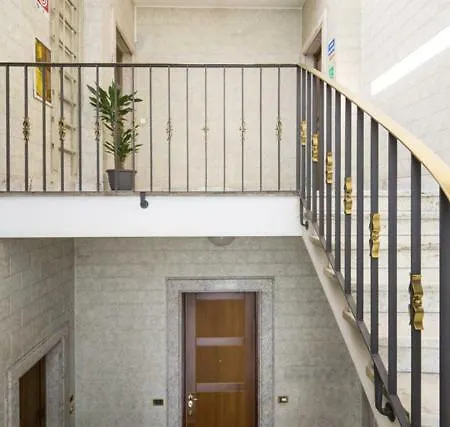 Hozyhome- Duomo In Via San Pietro All'orto Apartment Milan