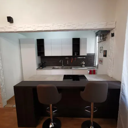 Bilocale Via Cagliero 9 Milan