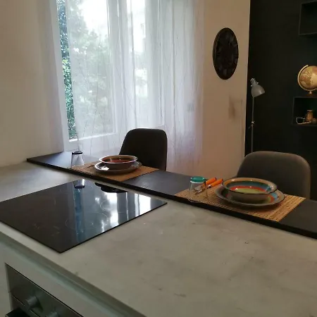 Bilocale Via Cagliero 9 Milan