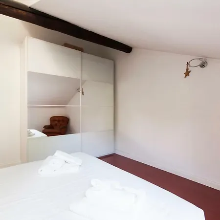Apartamento Youhosty - Nicostrato 4 *