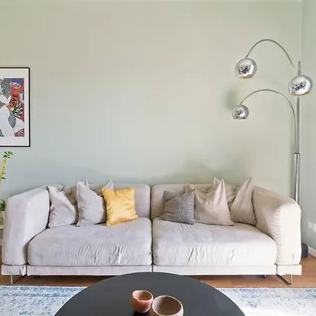 Color Up Your In A Stilish Mid-century Home! *