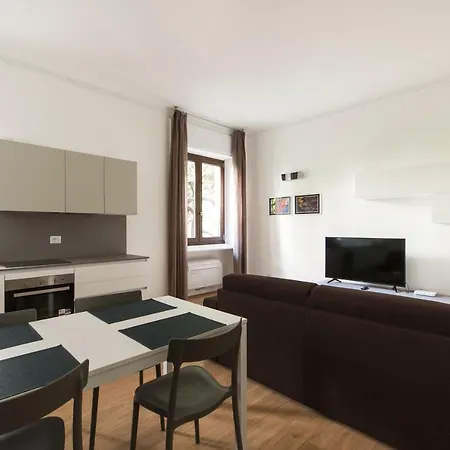 Apartment Beautiful Flat In Center