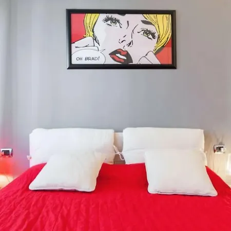 Pop_house, In The Heart Of Milano! * Milán