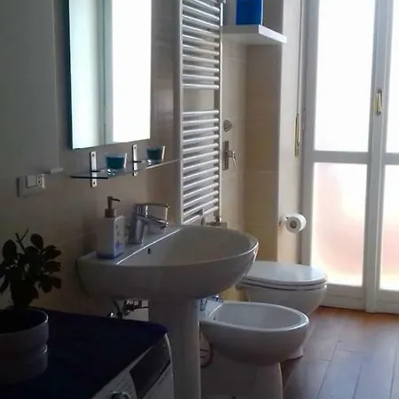 アパート La Casa Di Marco ミラノ