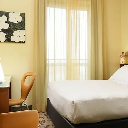 Hotel Unahotels Mediterraneo 4*