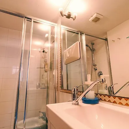 Apartment Maison Flo *