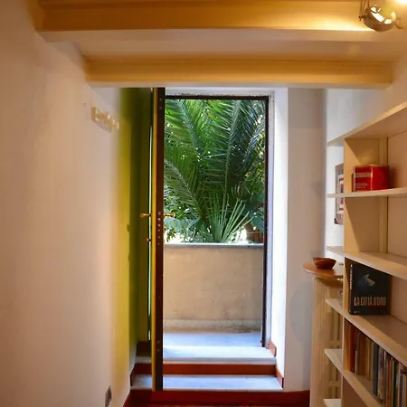 Via Valtellina Loft Apartment