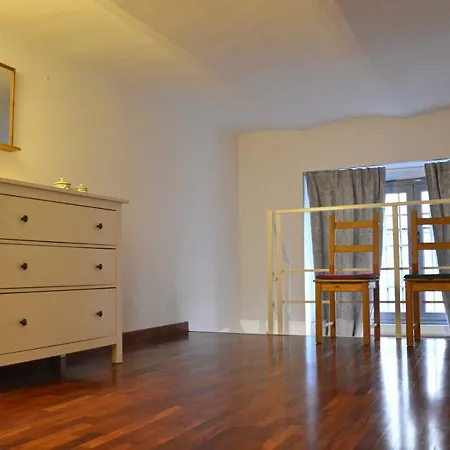 Via Valtellina Loft * Milan