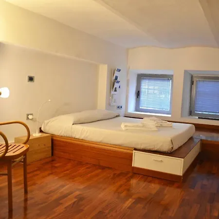 Via Valtellina Loft Apartment
