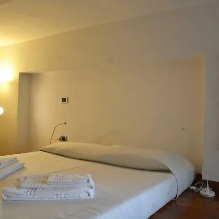 Apartment Via Valtellina Loft Milan
