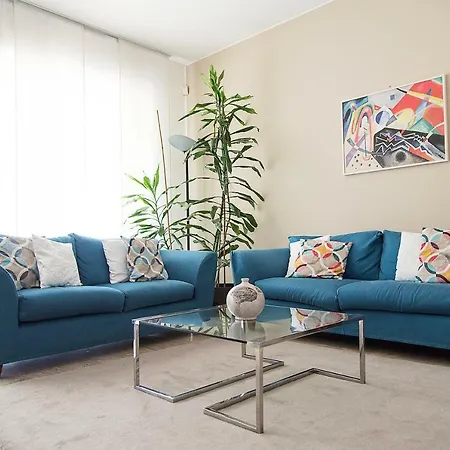 Apartment Spacious Modern Flat In A Lively Area Milan
