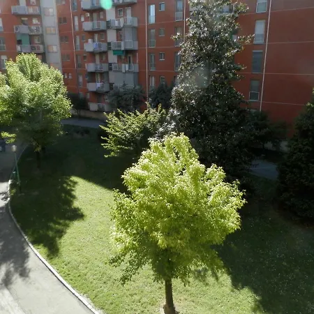 Casa Vicino Aeroporto Linate Lägenhet *