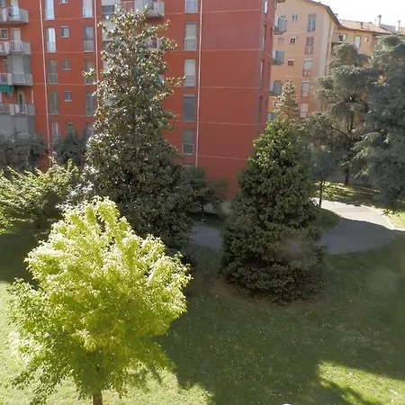 Casa Vicino Aeroporto Linate Lägenhet