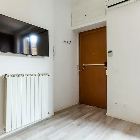 Fashion District Apartment Milan