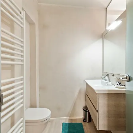 Stylish Downtown - Brera Apartment