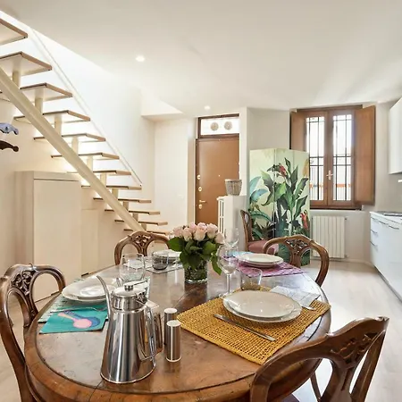 Stylish Downtown - Brera Daire Milano