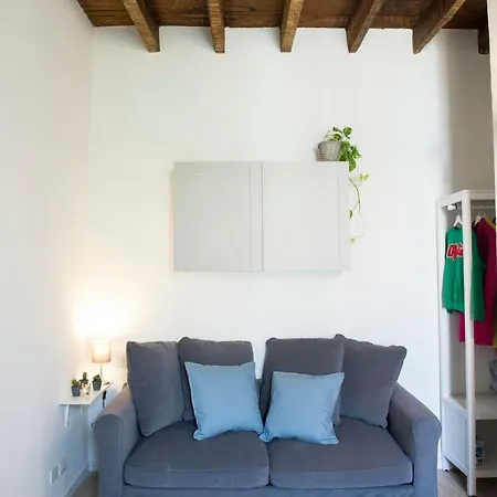 Studio Isola * Milan