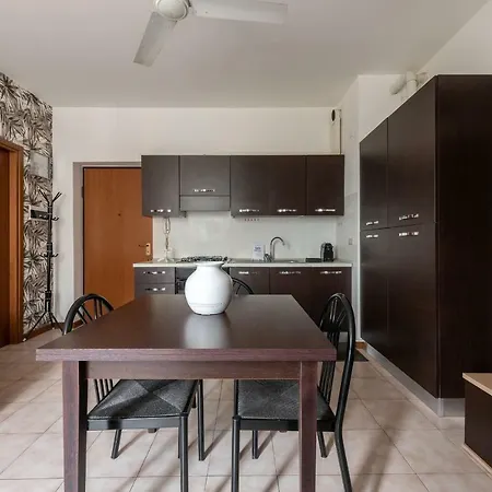 Apartment Urban District - Isola Torelli 1br Mailand