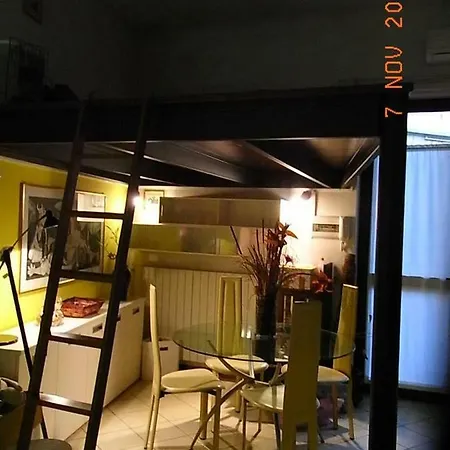 Monolocale Loreto Milan