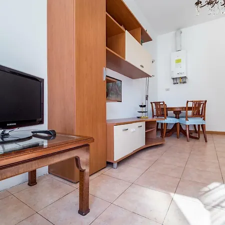 Viale Corsica *